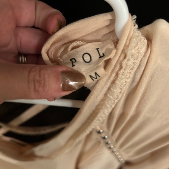 POL Cream/Peach Studded V-Neck Top - Size Medium - Picture 3 of 5